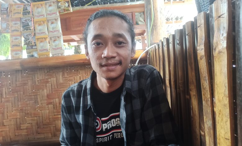 Muhammad Tonis Dzikrullah, Tokoh Pemuda Demokrat Indoensia Cabang Pacitan.