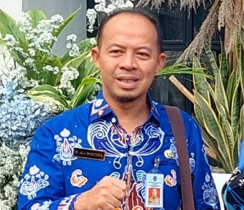 Kepala Dinas Koperasi Usaha Mikro Dan Perindustrian Pacitan, Muhammad Ali Mustofa.