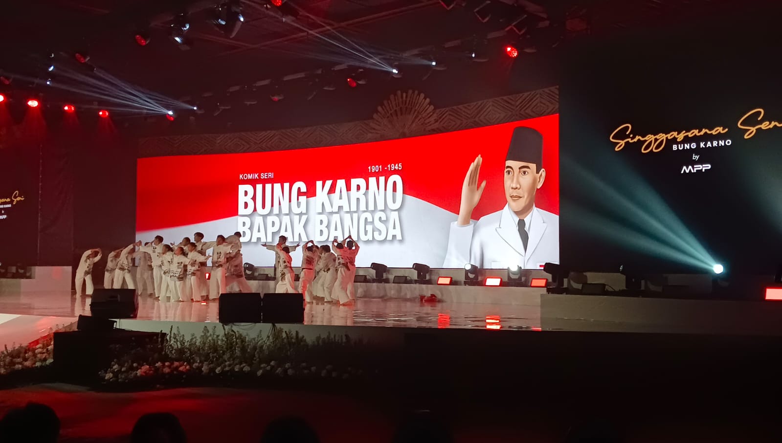 Fashion Show hingga Kuliner Lokal Ramaikan Singgasana Seni Bung Karno di  Bali - JBM.CO.ID
