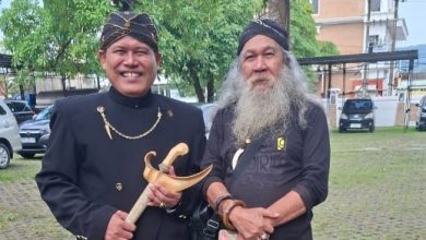 Inspeli, Inspektorat Pacitan, KH. Mahmud (kiri).