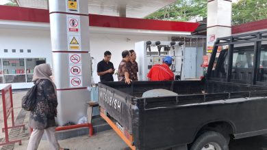 Tim Diadagnaker dan Polres Pacitan, saat melakukan pemantauan di semua SPBU.