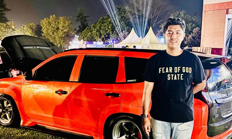 Andre, salah seorang pedagang mobil bekas di Pacitan.