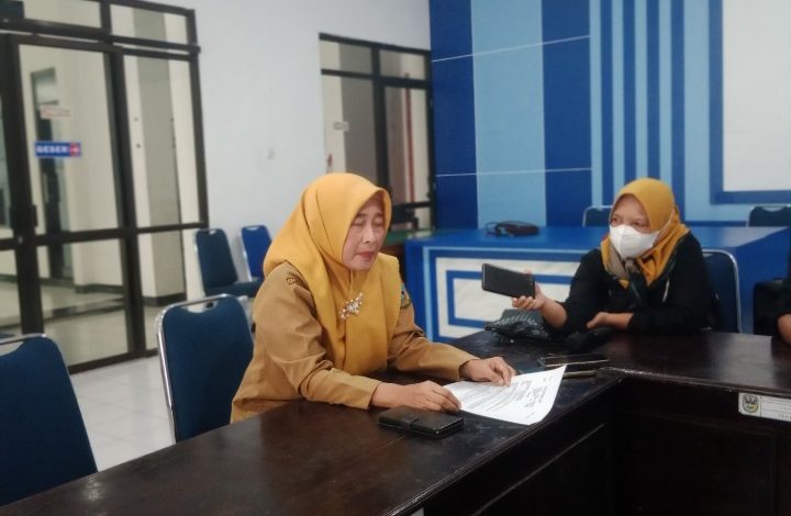 Jayuk Susilaningtyas saat memberikan keterangan pers.