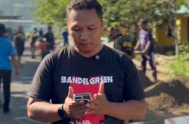 Kepala Kelurahan Pacitan, Zaenal Arifin, SE, MM.