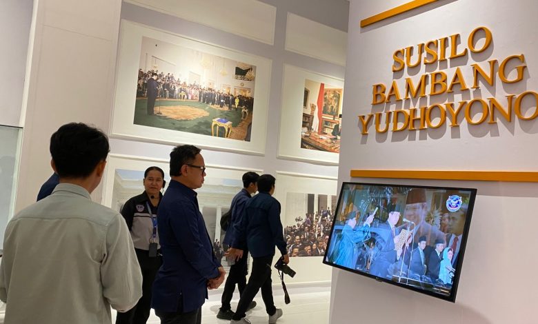 Wamendagri Bima Arya saat berada di Museum dan Galeri SBY-ANY.