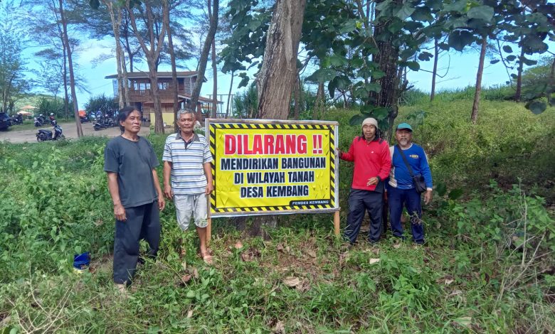 Pemdes Kembang Pacitan, pasang Plakat larangan pendirian bangunan.