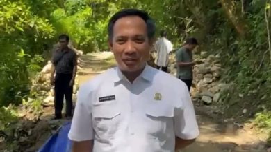 Ketua DPRD Pacitan, Dr. Arif Setia Budi, S. Soal, MPA.