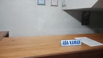 Salah satu hotel kenamaan di Pacitan yang melompong tanpa ada tamu.