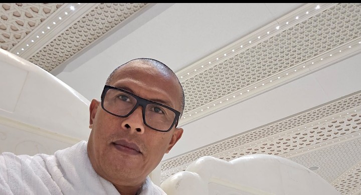 Wakil Ketua DPRD Pacitan, H. Lancur Susanto, saat berada di tanah suci.