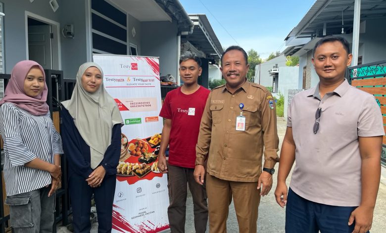 Staf Ahli Bupati Pacitan Bidang Pembangunan, Ekonomi dan Keuangan, Prayitno.