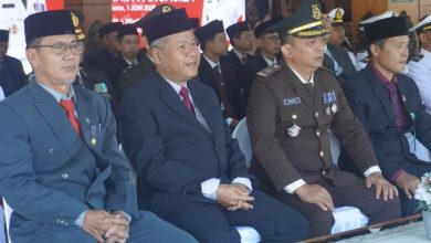 Sekda Pacitan, Dr. Ir. H. Maulana Heru Wiwoho Supadi Putro, Msi (dua dari kiri) saat menghadiri upacara Hari Lahir Pancasila Tahun 2026.