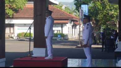 Bupati Pacitan, KRT Indrata Nur Bayuaji Reksonagoro, saat menjadi inspektur upacara pada peringatan Hari Lahir Pancasila Tahun 2026.