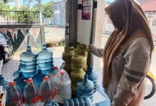 Sejumlah toko kelontong mengaku distribusi gas melon semakin seret.