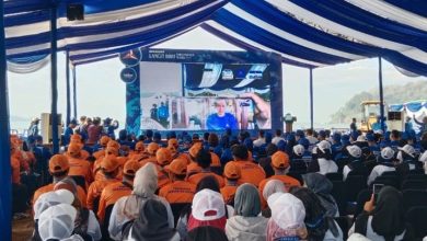 Ketum DPP Demokrat Agus Harimurti Yudhoyono, saat membuka Gerakan Langit Biru Indonesia Asri melalui zoom meeting.