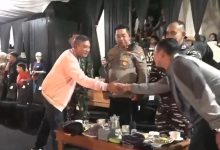 Bupati Pacitan, KRT Indrata Nur Bayuaji Reksonagoro, saat hadir di panggung kehormatan Festival Ronthek 2026.
