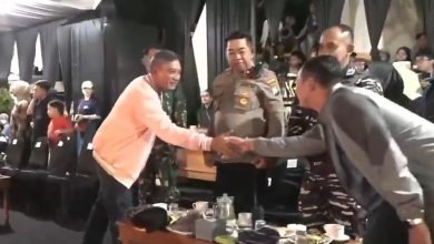 Bupati Pacitan, KRT Indrata Nur Bayuaji Reksonagoro, saat hadir di panggung kehormatan Festival Ronthek 2026.