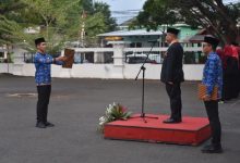 Sekretaris Daerah Pacitan, Dr. Ir. H. Maulana Heru Wiwoho Supadi Putro, M. Si saat memimpin upacara peringatan HUT Kemerdekaan ke-81 RI