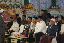 Wakil Bupati Pacitan, Gagarin, saat menghadiri pengajian Gus Igdam di Desa Sooka, Kecamatan Punung.