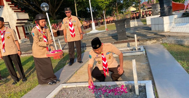 Peringati HUT Pramuka, Ketua Kwarcab Gerakan Pramuka Pacitan, Dr. Ir. H. Maulana Heru Wiwoho Supadi Putro, M. Si.