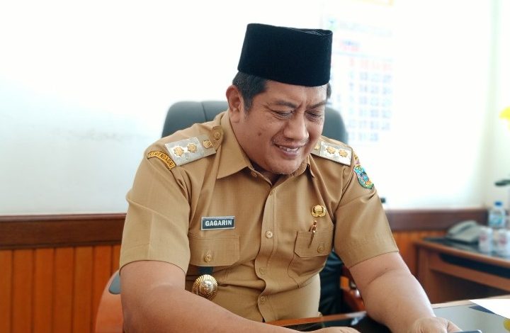Wakil Bupati Pacitan, Gagarin.