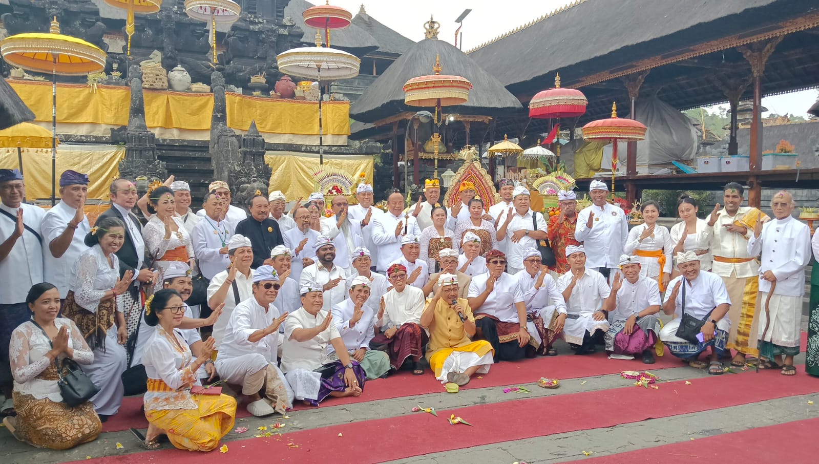 WBT dan Putu Dunia Bersatu: PHDI Harus Satu 