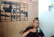 Kepala Dinas Perpustakaan dan Kearsipan Daerah Pacitan, Amat Topan.