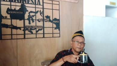 Kepala Dinas Perpustakaan dan Kearsipan Daerah Pacitan, Amat Topan.