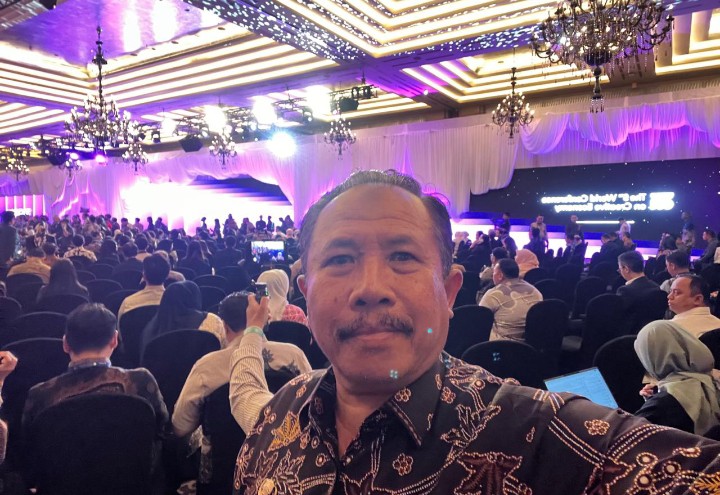 Staf Ahli Bupati Bidang Pembangunan, Ekonomi dan Keuangan, Prayitno.